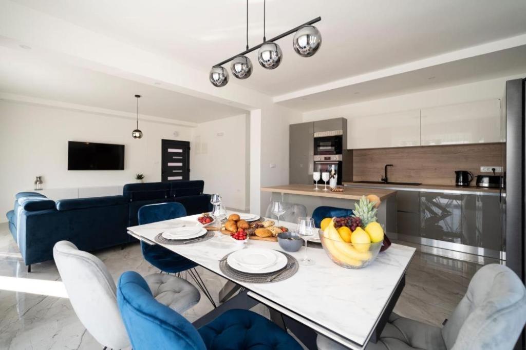 ביבינייה Apartmani Carmen מראה חיצוני תמונה